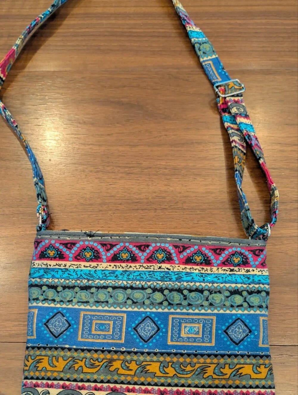 Multi Pattern Adjustable Crossbody Bag - Picture 4 of 15